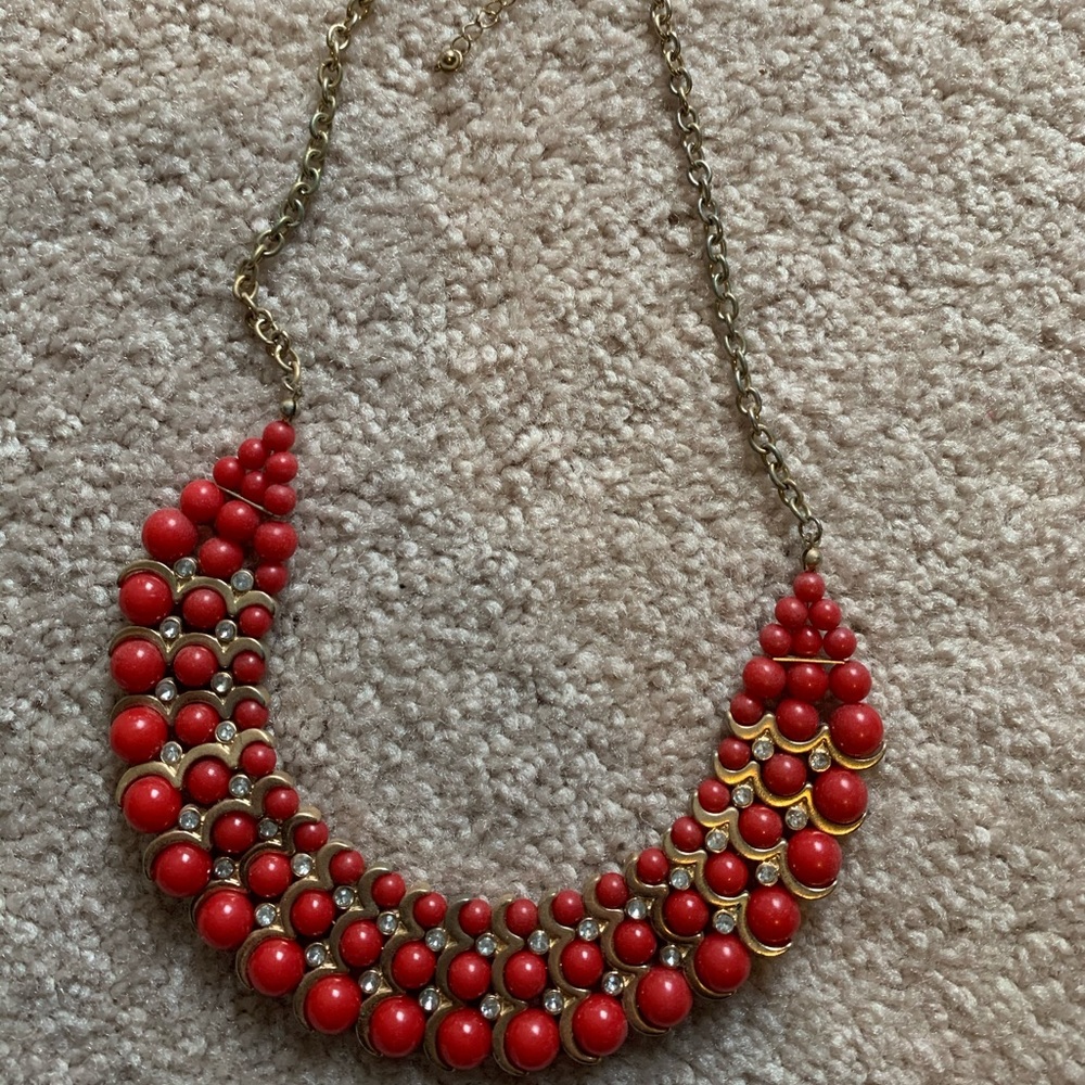 Women’s necklace
